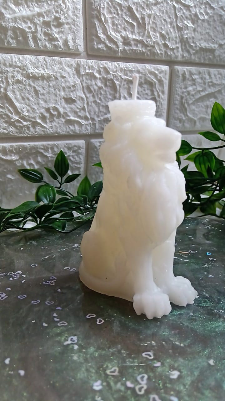 Crown Lion Candle - Crafters Blend